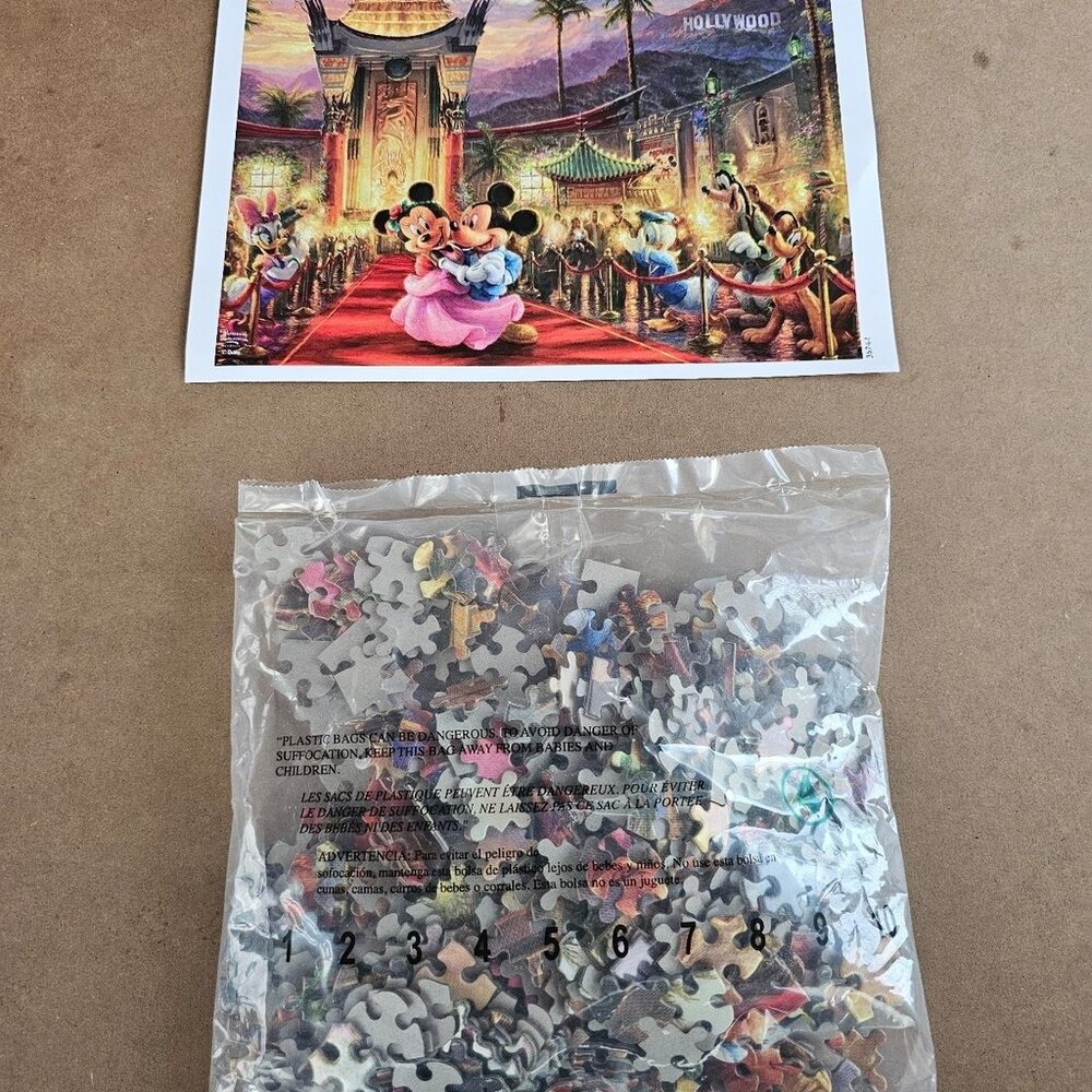 Disney Collection Minnie in Hollywood 500 Pc Jigsaw Thomas Kinkade Sealed No Box